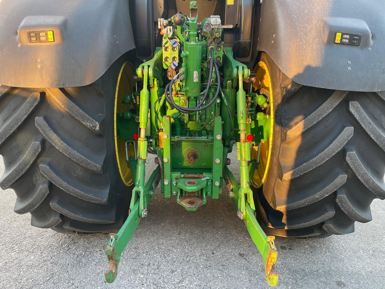 JOHN DEERE 6210 R - Traktor: slika 4 JOHN DEERE 6210 R - Traktor: slika 4