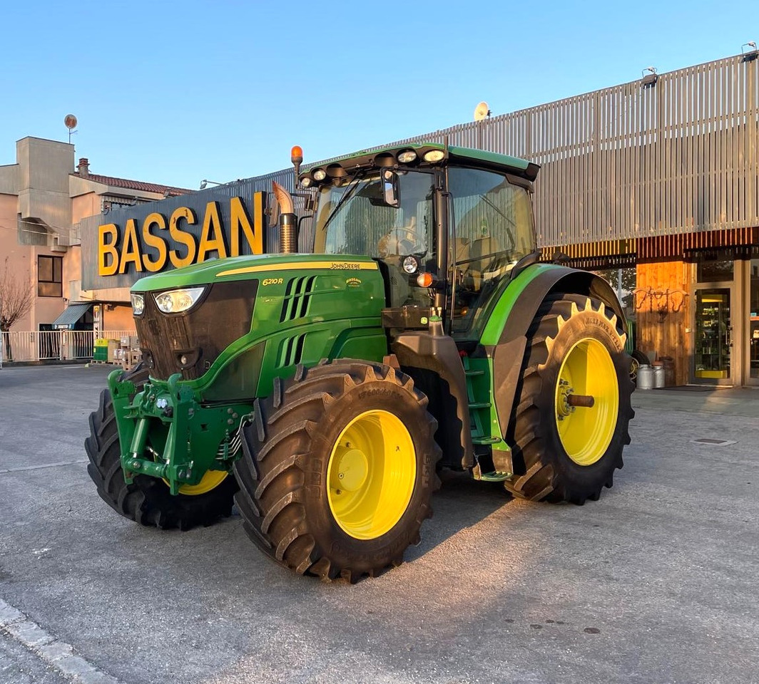 JOHN DEERE 6210 R - Traktor: slika 1 JOHN DEERE 6210 R - Traktor: slika 1