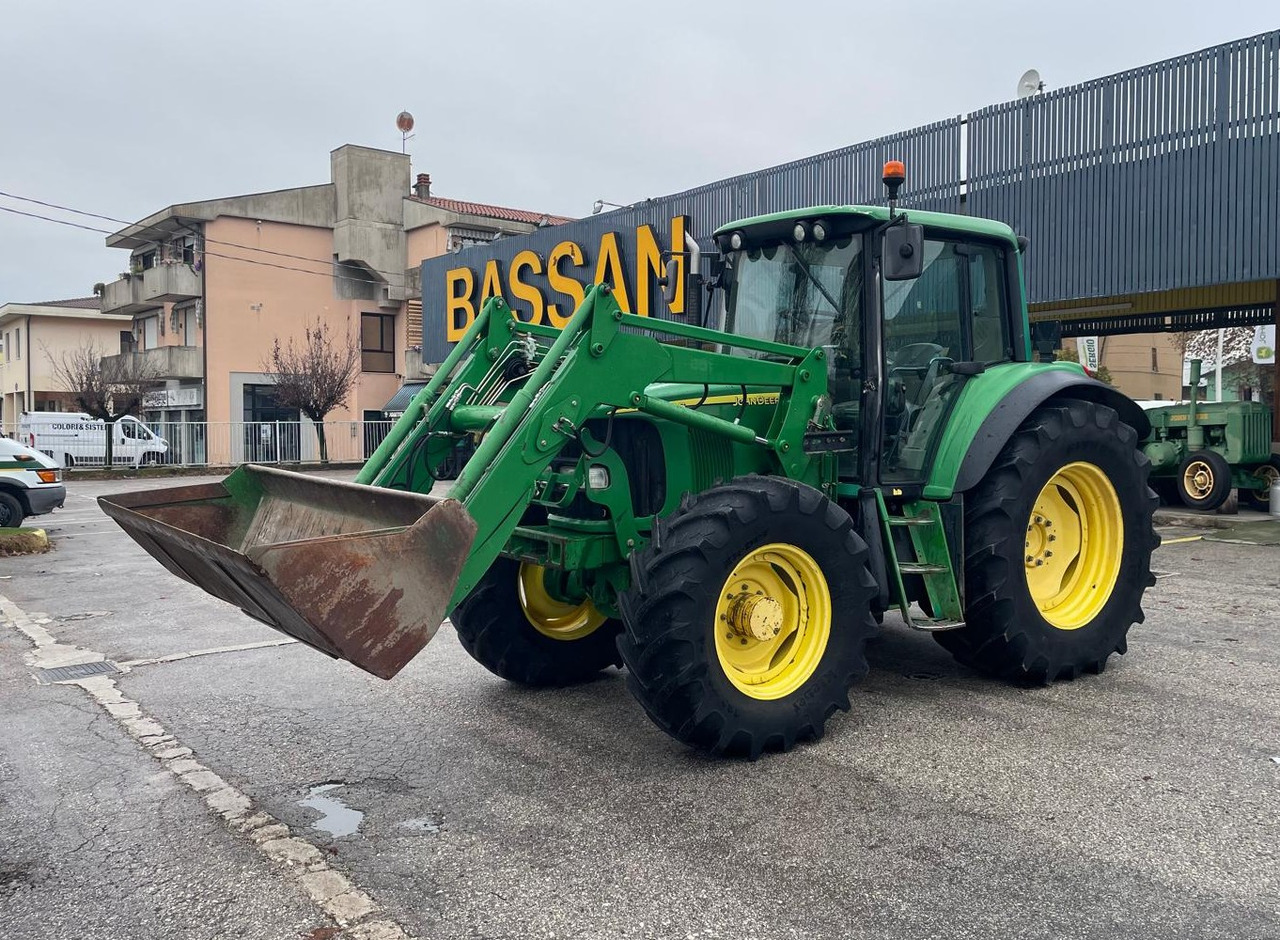 JOHN DEERE 6420 S - Traktor: slika 1 JOHN DEERE 6420 S - Traktor: slika 1