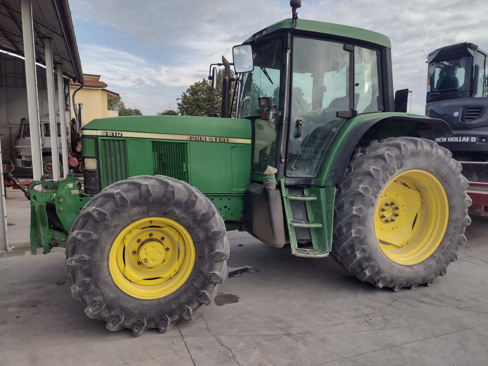 JOHN DEERE 6610 - Traktor: slika 1 JOHN DEERE 6610 - Traktor: slika 1