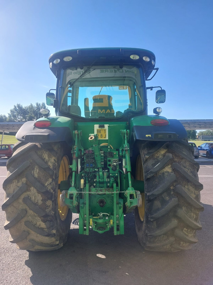JOHN DEERE 7230 R - Traktor: slika 4 JOHN DEERE 7230 R - Traktor: slika 4