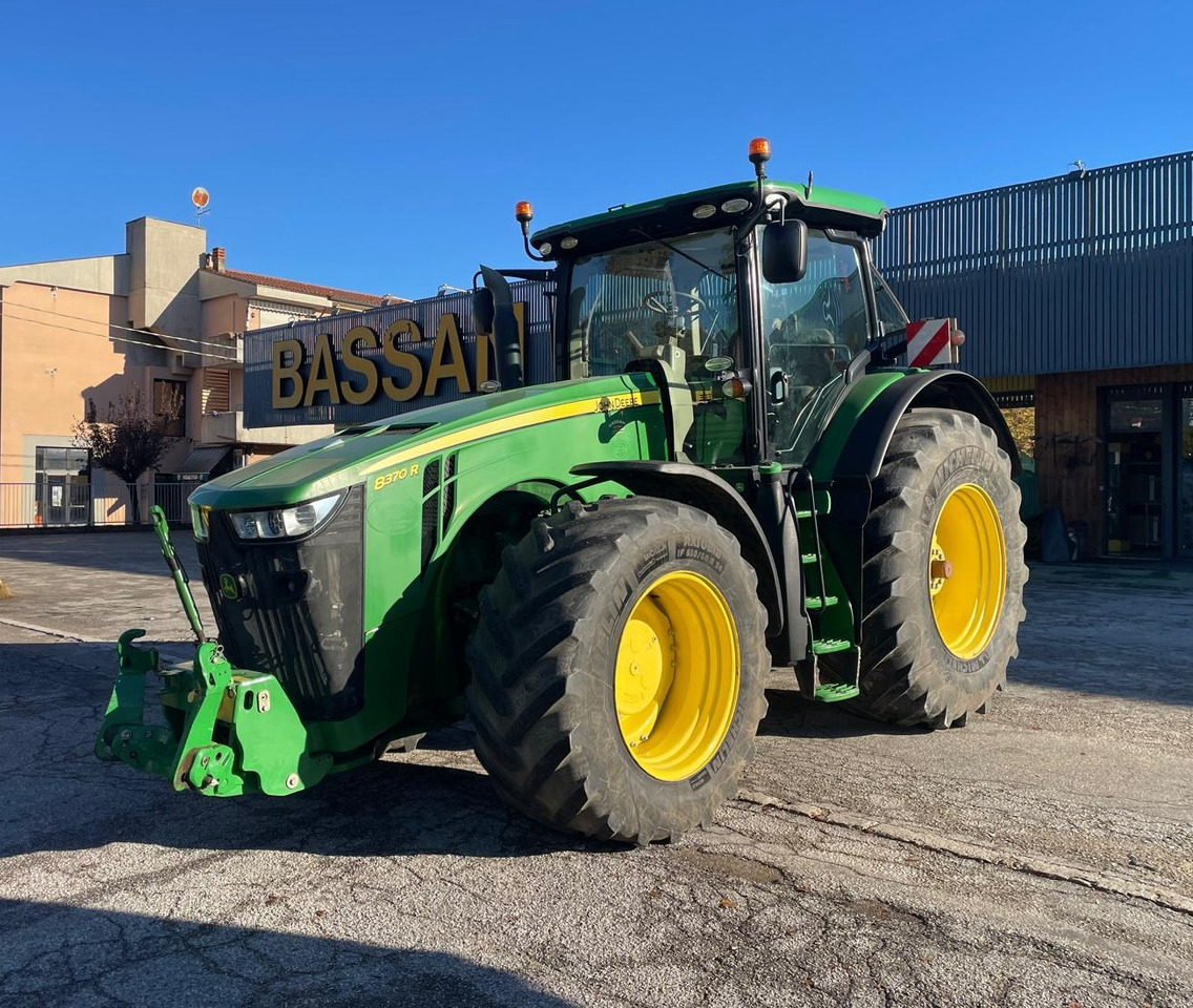 JOHN DEERE 8370 R - Traktor: slika 1 JOHN DEERE 8370 R - Traktor: slika 1