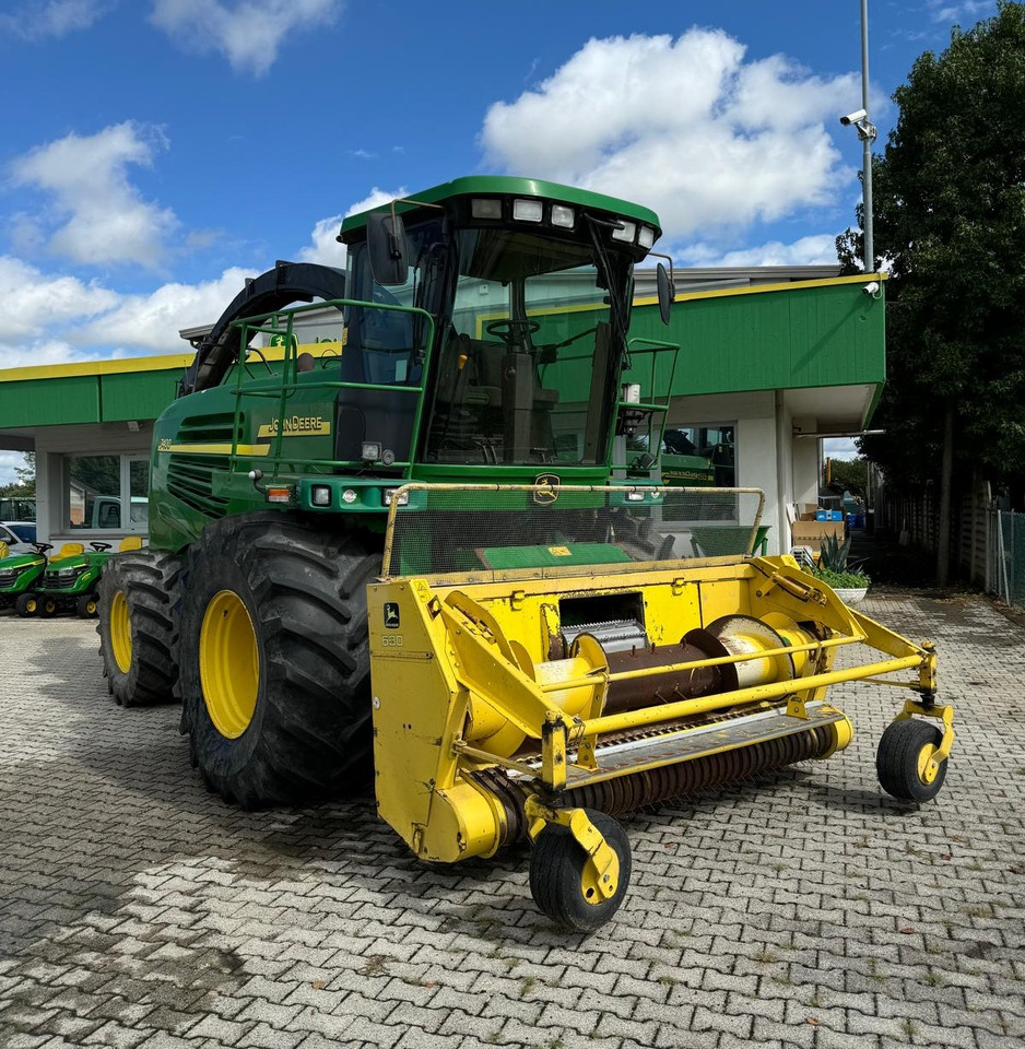 JOHN DEERE TRINCIA 7400 - Kombajn za stočnu hranu: slika 5 JOHN DEERE TRINCIA 7400 - Kombajn za stočnu hranu: slika 5
