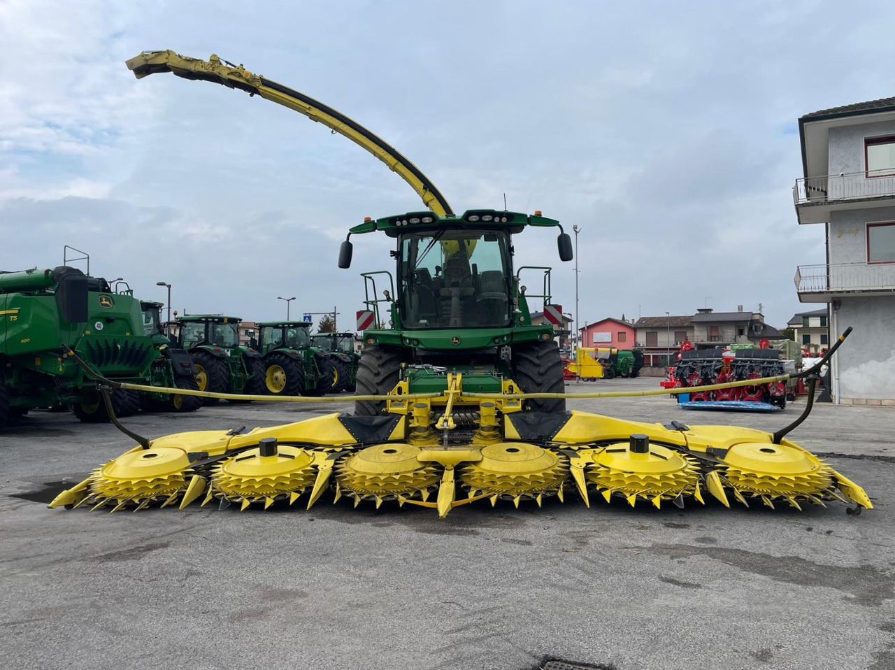 JOHN DEERE TRINCIA 9700i - Kombajn za stočnu hranu: slika 2 JOHN DEERE TRINCIA 9700i - Kombajn za stočnu hranu: slika 2