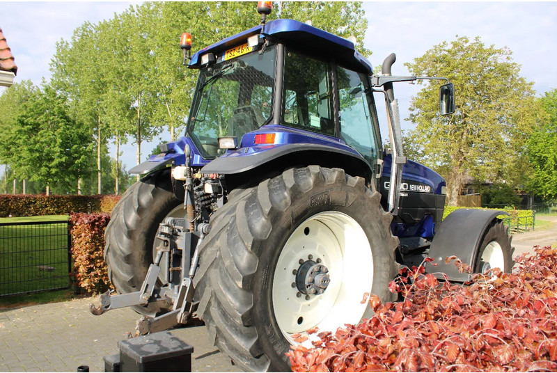 New Holland G 190 - Traktor: slika 4 New Holland G 190 - Traktor: slika 4