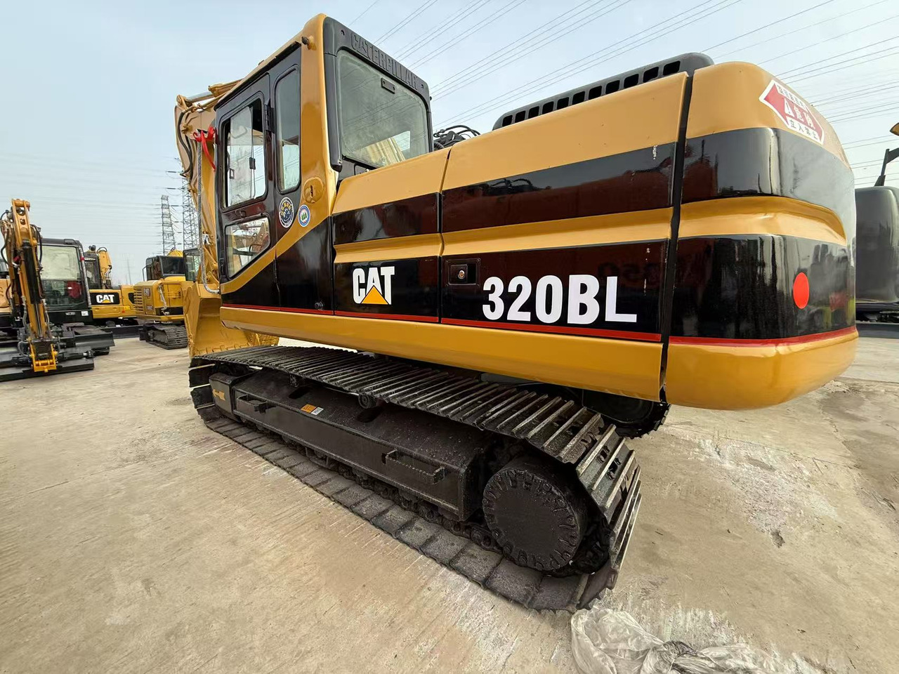 CATERPILLAR 320b - Bager guseničar: slika 3 CATERPILLAR 320b - Bager guseničar: slika 3