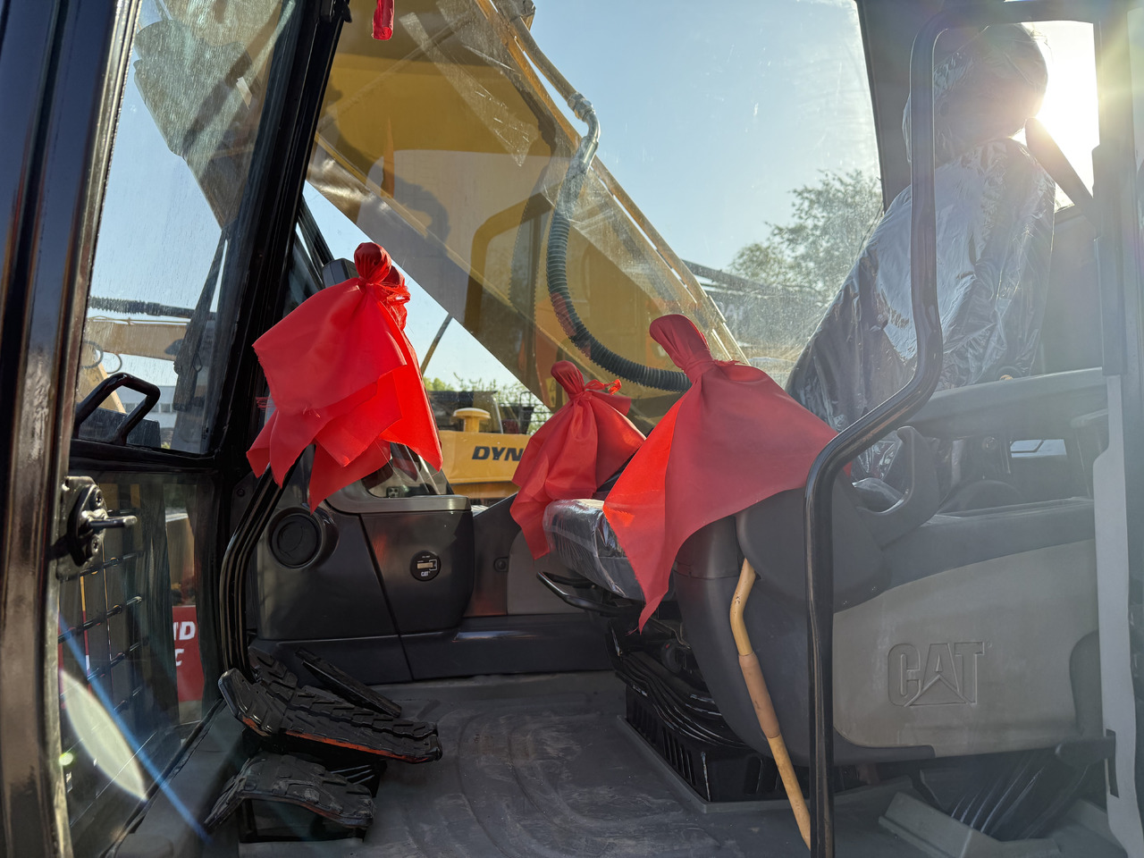 Bager guseničar CATERPILLAR 320d [ Copy ] [ Copy ] [ Copy ] [ Copy ]: slika 18