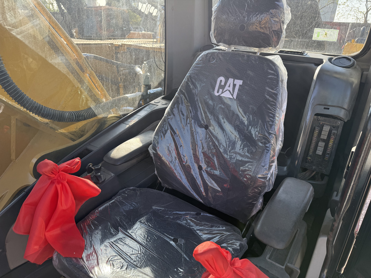 Bager guseničar CATERPILLAR 320d [ Copy ] [ Copy ] [ Copy ] [ Copy ]: slika 19