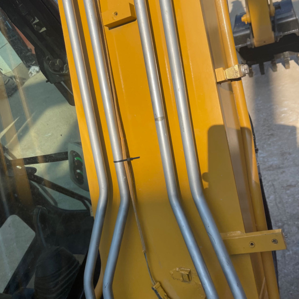 Bager CATERPILLAR: slika 20 Bager CATERPILLAR: slika 20