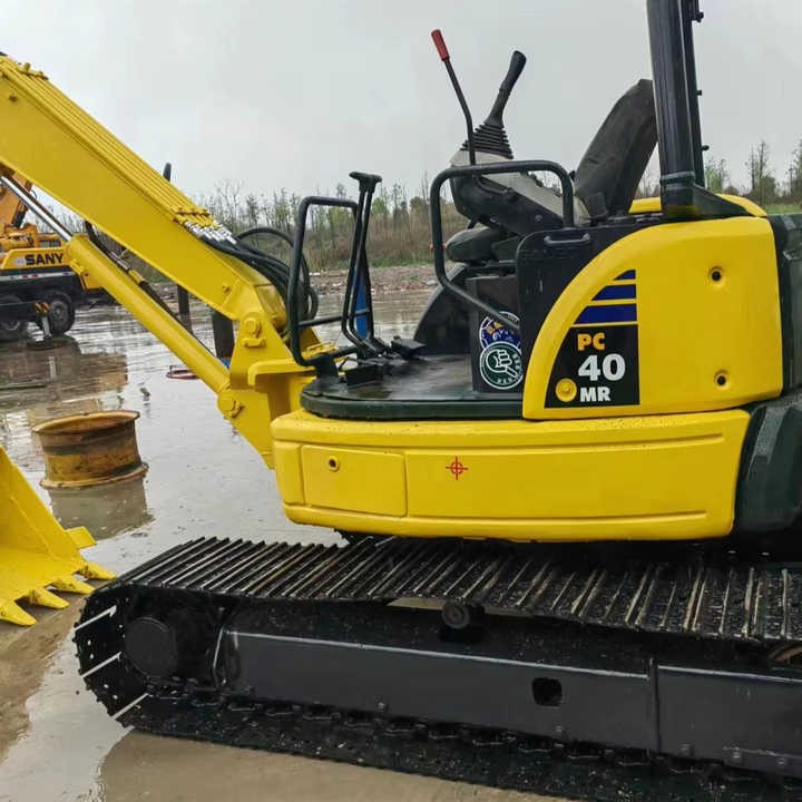 Cheap Selling Second Hand Mini Excavator Komatsu PC40 4Ton Japanese Komatsu PC40 Used Excavator for Sale - Mini bager: slika 1 Cheap Selling Second Hand Mini Excavator Komatsu PC40 4Ton Japanese Komatsu PC40 Used Excavator for Sale - Mini bager: slika 1