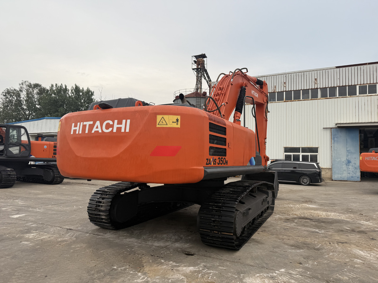 HITACHI used hitachi 350-5g excavator - Bager guseničar: slika 5 HITACHI used hitachi 350-5g excavator - Bager guseničar: slika 5