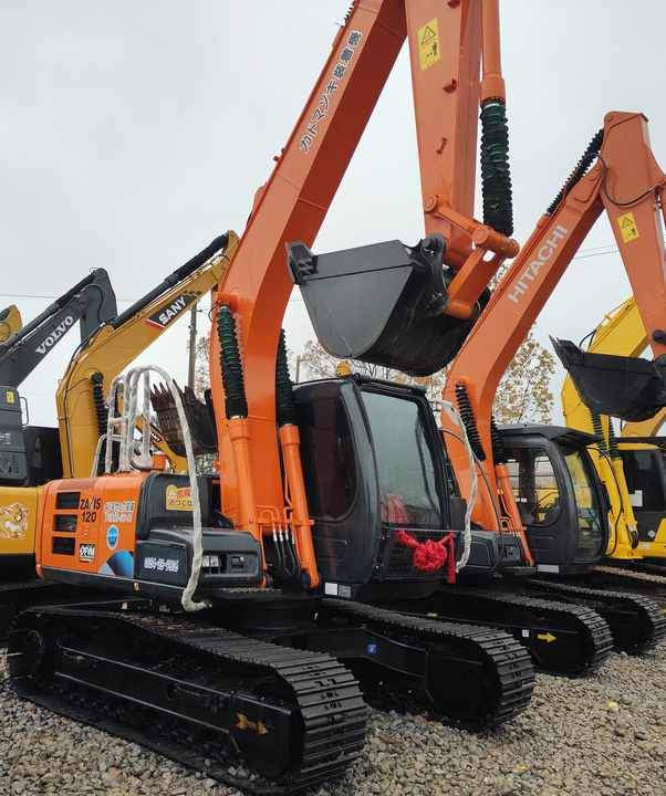 Original Hitachi ZX120 Crawler Excavator Low Hours Perfect for Various Projects Available Used Excavators for Sale - Bager guseničar: slika 2 Original Hitachi ZX120 Crawler Excavator Low Hours Perfect for Various Projects Available Used Excavators for Sale - Bager guseničar: slika 2