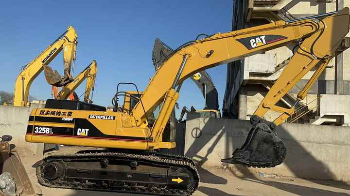 Used CAT 320bl Excavator CAT 320b 320c 320d 320dl Digger Earthmoving Mining Work Heavy Duty Equipment - Bager guseničar: slika 5 Used CAT 320bl Excavator CAT 320b 320c 320d 320dl Digger Earthmoving Mining Work Heavy Duty Equipment - Bager guseničar: slika 5