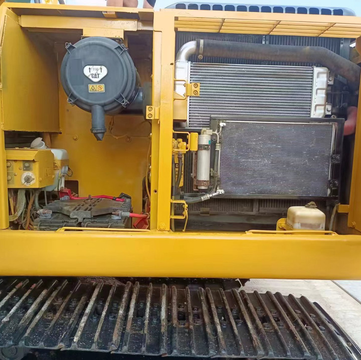 Used Caterpillar 320D Crawler Excavator Hot Sale Used Engineering & Construction Machinery - Bager: slika 5 Used Caterpillar 320D Crawler Excavator Hot Sale Used Engineering & Construction Machinery - Bager: slika 5