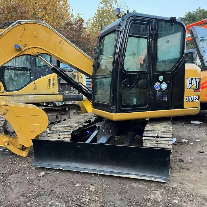 Used Caterpillar CAT 307E2 Crawler Mini Hydraulic Digger Second Hand Cat 307E2 Excavator - Bager: slika 1 Used Caterpillar CAT 307E2 Crawler Mini Hydraulic Digger Second Hand Cat 307E2 Excavator - Bager: slika 1