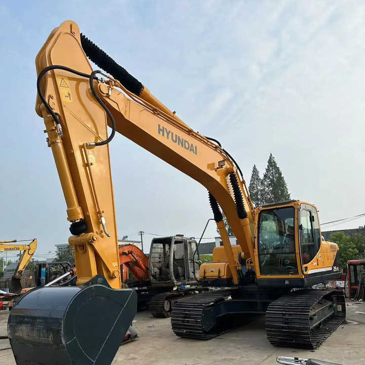 Used South Korea HYUNDAI 215-9c for Sale in Hefei with Good Quality Hyundai215-9c - Bager guseničar: slika 3 Used South Korea HYUNDAI 215-9c for Sale in Hefei with Good Quality Hyundai215-9c - Bager guseničar: slika 3