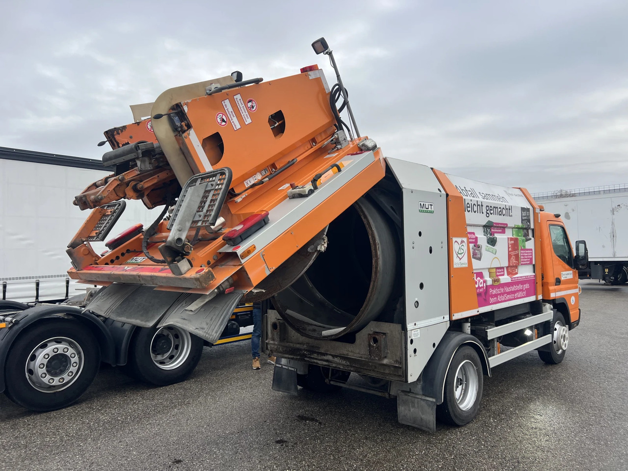 Mitsubishi Fuso Ротопреса-Mini, Нов внос - Kamion cisterna: slika 5 Mitsubishi Fuso Ротопреса-Mini, Нов внос - Kamion cisterna: slika 5