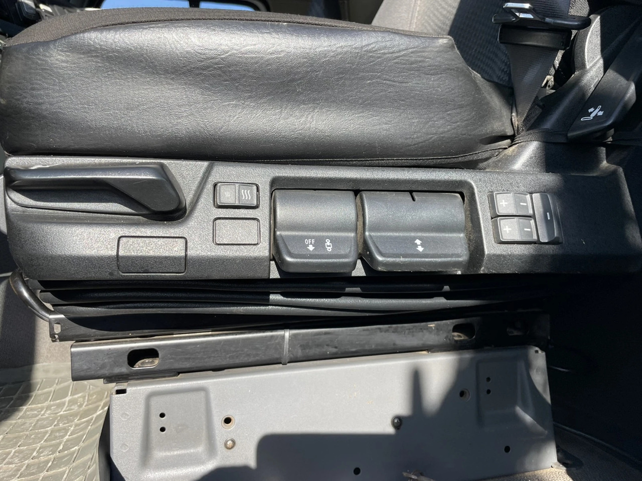 Kamion sa tovarnim sandukom, Kamion sa dizalicom Volvo Fh 12 6х6, Кран, Нов внос: slika 14