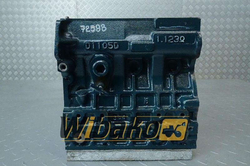 Crankcase for engine Kubota D1105 1.123 - Karter za Građevinska mašina: slika 1 Crankcase for engine Kubota D1105 1.123 - Karter za Građevinska mašina: slika 1
