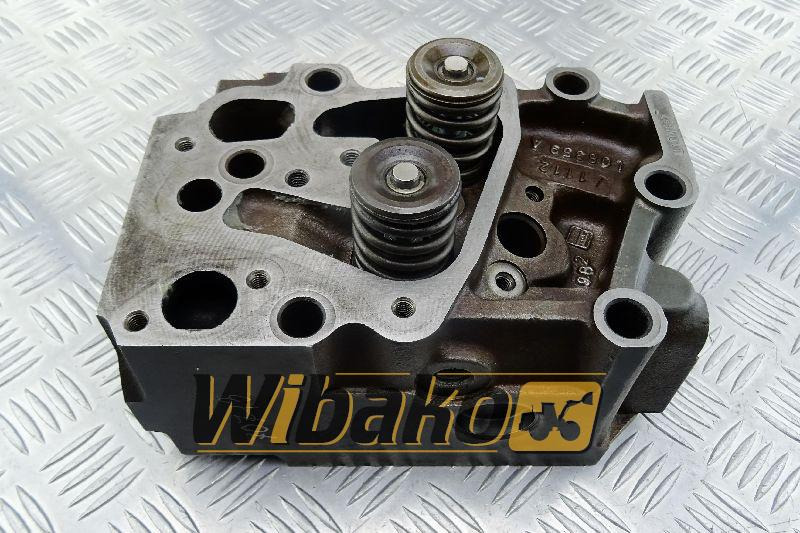Cylinder head Liebherr D924/D926 9279858 - Zaglavlje motora za Građevinska mašina: slika 1 Cylinder head Liebherr D924/D926 9279858 - Zaglavlje motora za Građevinska mašina: slika 1