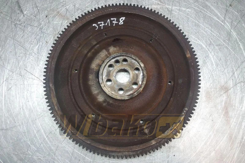 Isuzu 4BD1 PTA-24 3SD5Y30 - Zamajac za Građevinska mašina: slika 1 Isuzu 4BD1 PTA-24 3SD5Y30 - Zamajac za Građevinska mašina: slika 1