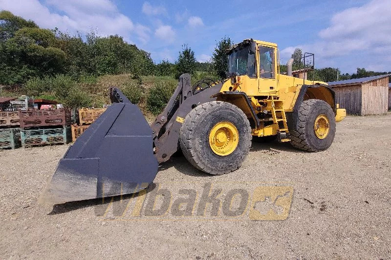 Volvo L220E - Utovarivač točkaš: slika 1 Volvo L220E - Utovarivač točkaš: slika 1