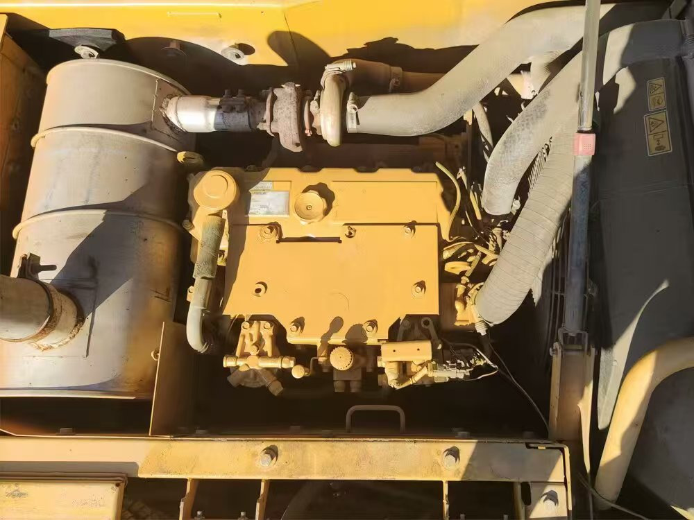 Bager guseničar CATERPILLAR 315D: slika 9