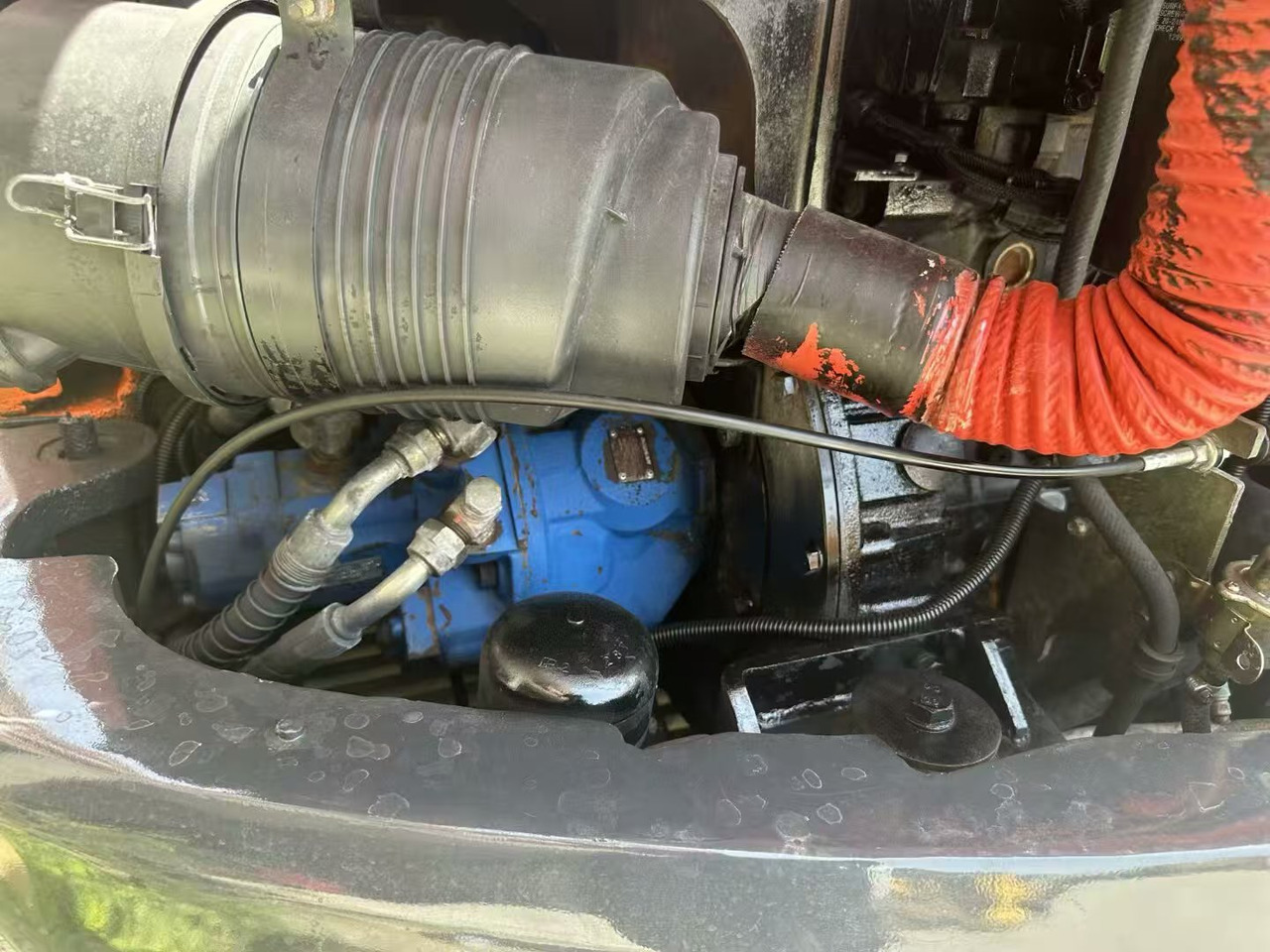 Novu Bager guseničar DOOSAN DX60: slika 12