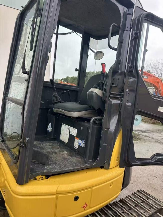 Lizing KOMATSU 35MR KOMATSU 35MR: slika 8