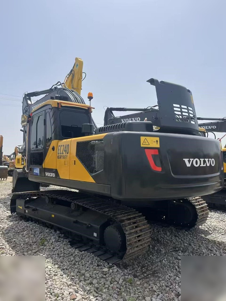 Bager guseničar VOLVO EC240: slika 10