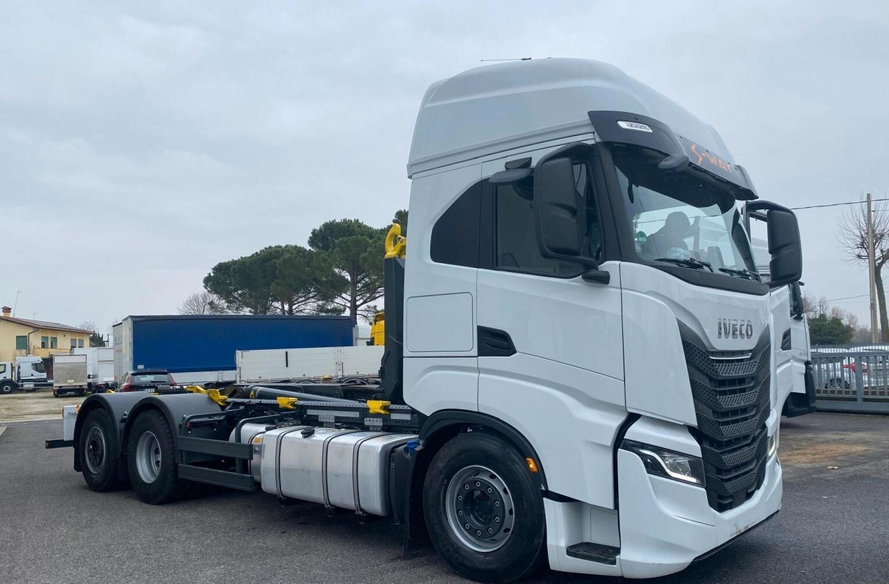 Kamion sa hidrauličnom kukom IVECO S-WAY 480 SCARRABILE FULL PNEUMATIC EURO 6: slika 8