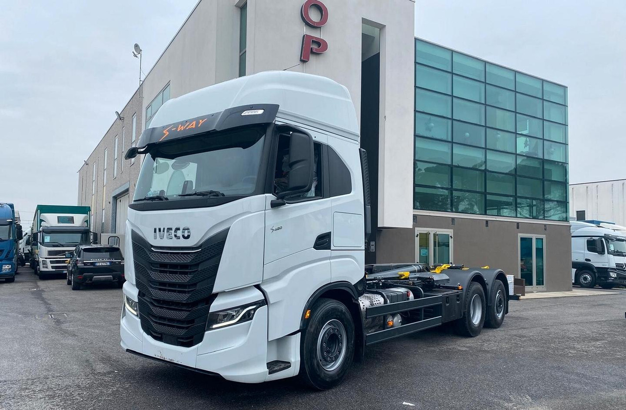 Kamion sa hidrauličnom kukom IVECO S-WAY 480 SCARRABILE FULL PNEUMATIC EURO 6: slika 6