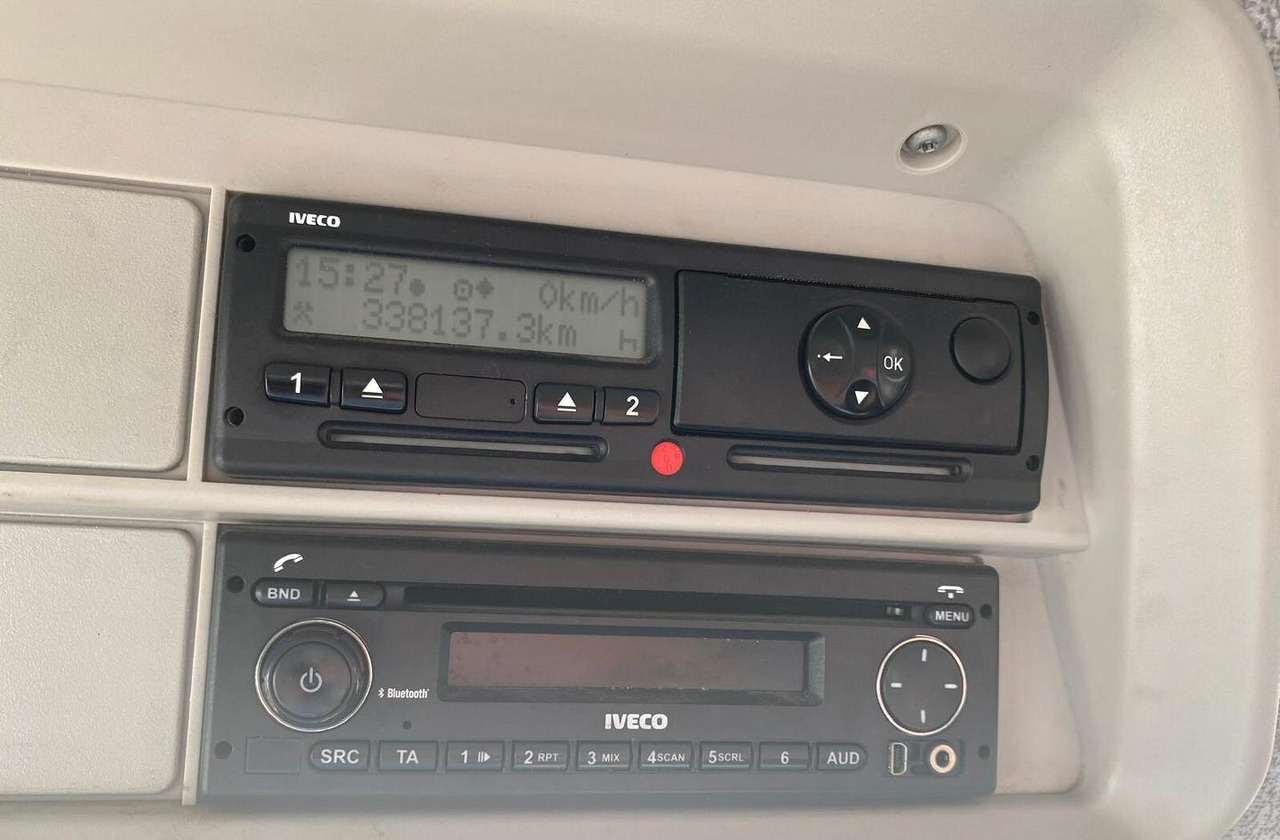 IVECO STRALIS AD260S36 CASSONE FISSO E GRU - Kamion sa tovarnim sandukom, Kamion sa dizalicom: slika 5 IVECO STRALIS AD260S36 CASSONE FISSO E GRU - Kamion sa tovarnim sandukom, Kamion sa dizalicom: slika 5