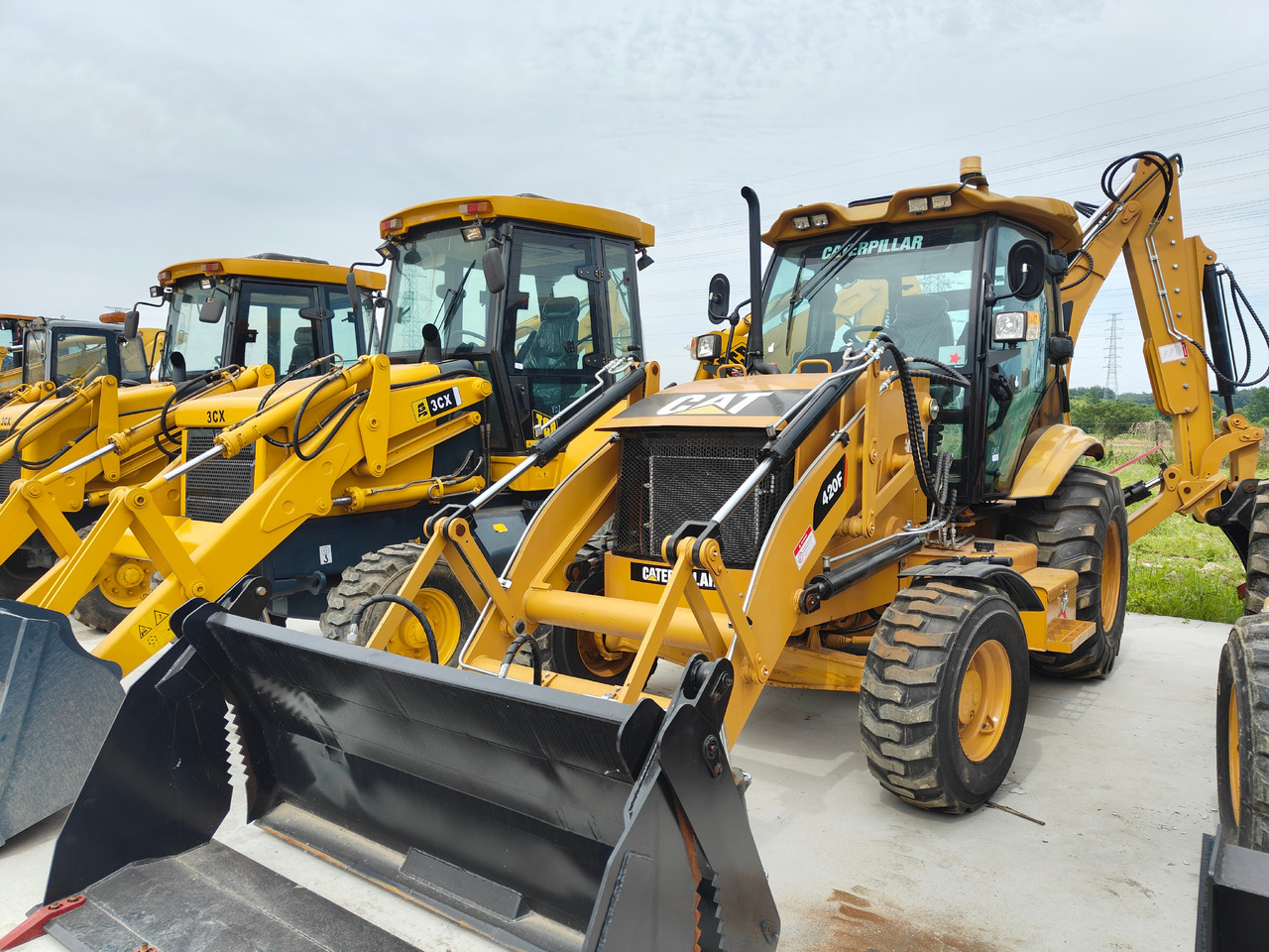 CATERPILLAR 420F backhole loader in stock - Bager utovarivač: slika 1 CATERPILLAR 420F backhole loader in stock - Bager utovarivač: slika 1