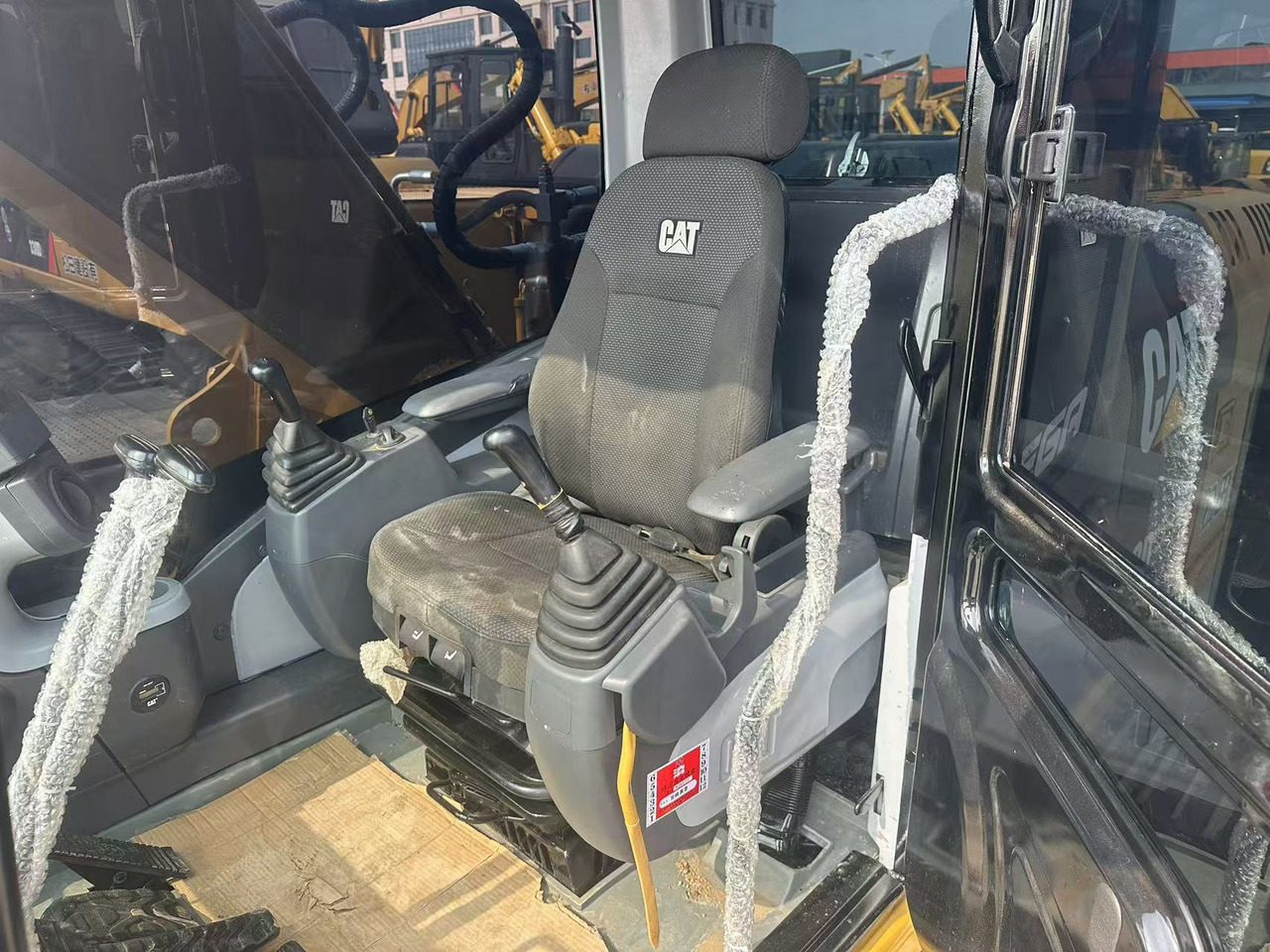 Građevinska mašina CATERPILLAR Used Digger CAT 323DL Construction Machinery Construction Digger Used CAT 323DL Cheap Excavator: slika 6 Građevinska mašina CATERPILLAR Used Digger CAT 323DL Construction Machinery Construction Digger Used CAT 323DL Cheap Excavator: slika 6