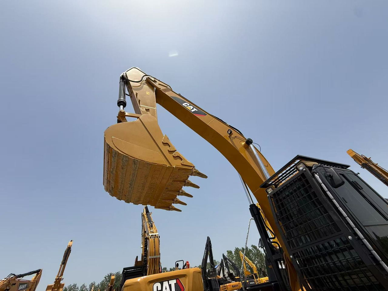 CATERPILLAR Used caterpillar brand 336d excavator on sale excellent condition high quality cat320 .330 336 excavator in stoc - Građevinska mašina: slika 3 CATERPILLAR Used caterpillar brand 336d excavator on sale excellent condition high quality cat320 .330 336 excavator in stoc - Građevinska mašina: slika 3