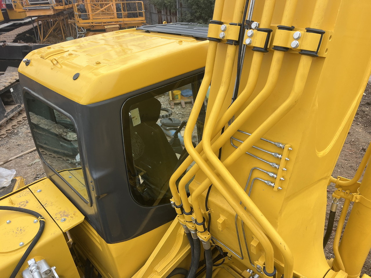 KOMATSU Crawler excavator Second-hand Excavator Komatsu PC 450-7for Sale-------Good Condition - Bager guseničar: slika 1 KOMATSU Crawler excavator Second-hand Excavator Komatsu PC 450-7for Sale-------Good Condition - Bager guseničar: slika 1