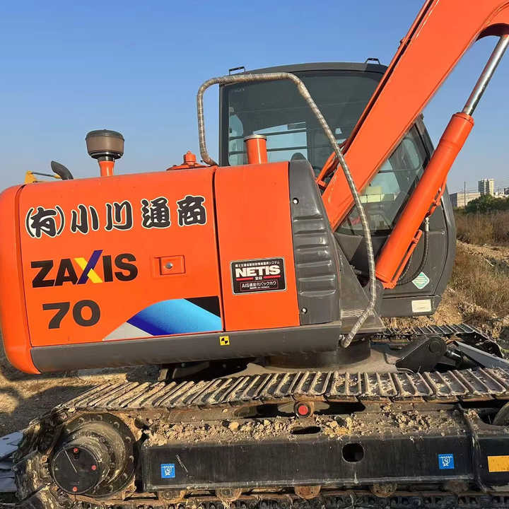 Original Japan Hitachi Used Zx55 Excavator for Sale Used Hitachi Zx60 Zx70 Hydraulic Excavator Hitachi Zaxis 55 Digger - Mini bager: slika 1 Original Japan Hitachi Used Zx55 Excavator for Sale Used Hitachi Zx60 Zx70 Hydraulic Excavator Hitachi Zaxis 55 Digger - Mini bager: slika 1