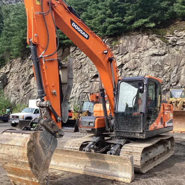 Used Excavator Doosan DX140 Excavators Mini Equipment Earth Moving Machinery Doosan Digger Excavator for Sale - Bager guseničar: slika 1 Used Excavator Doosan DX140 Excavators Mini Equipment Earth Moving Machinery Doosan Digger Excavator for Sale - Bager guseničar: slika 1