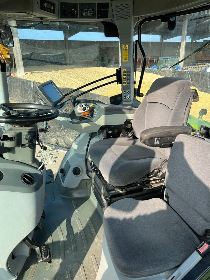 Traktor Claas Axion 930: slika 8