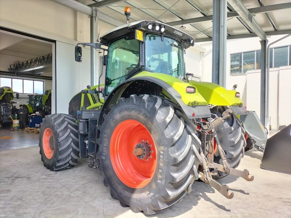 Claas Axion 950 Cmatic - Traktor: slika 4 Claas Axion 950 Cmatic - Traktor: slika 4