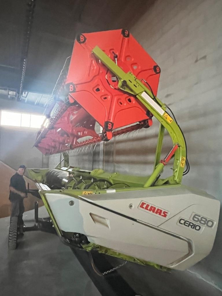 Claas Lexion 7700 TT RISO  - Kombinovani kombajn: slika 2 Claas Lexion 7700 TT RISO  - Kombinovani kombajn: slika 2