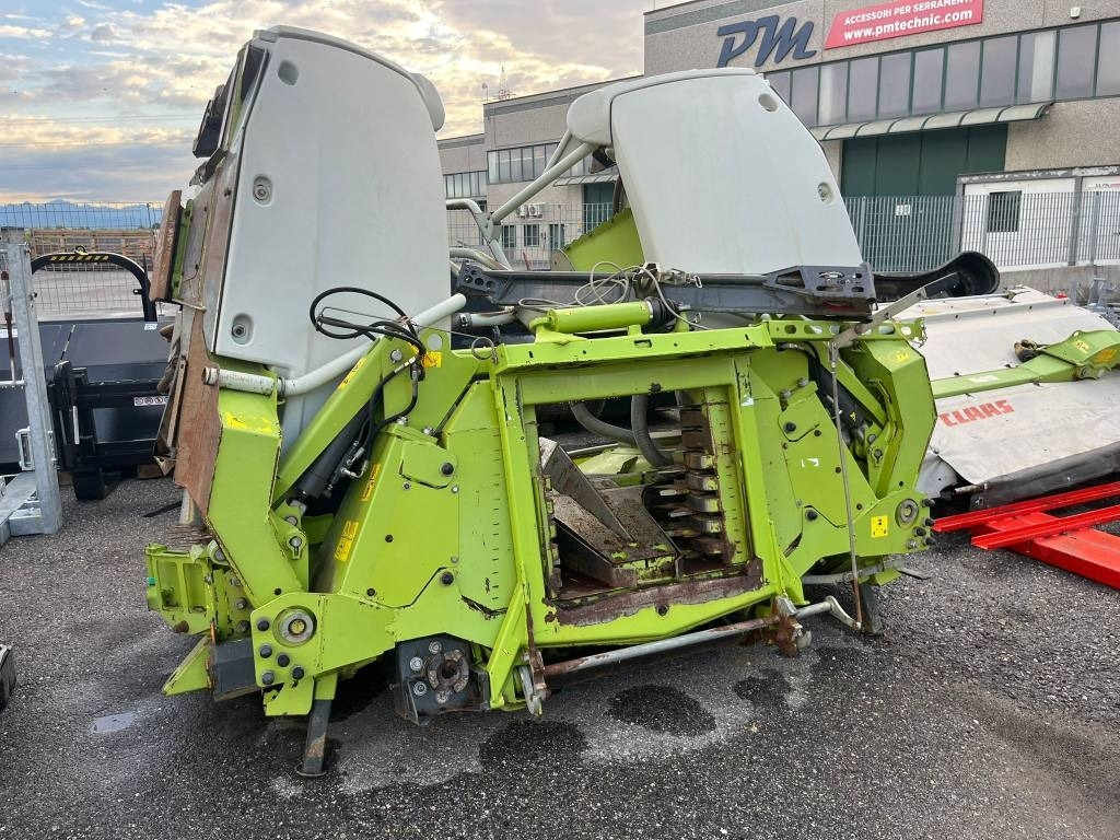Claas Orbis 600 - Oprema za prevrtanje i razlaganje: slika 3 Claas Orbis 600 - Oprema za prevrtanje i razlaganje: slika 3