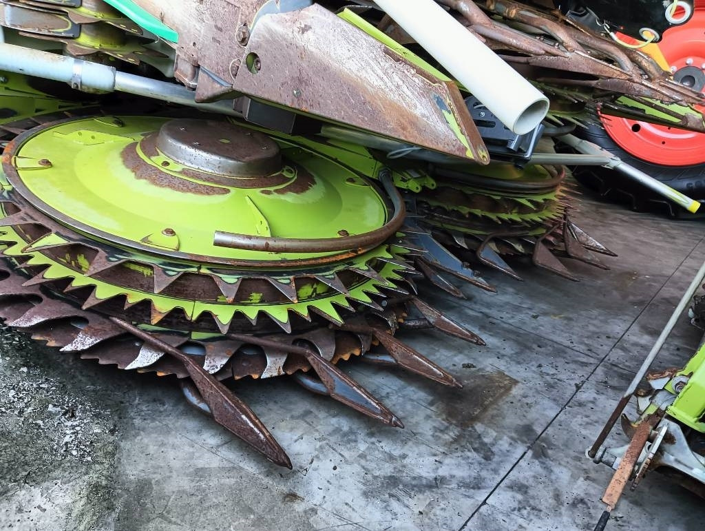 Claas Orbis 750 - Oprema za prevrtanje i razlaganje: slika 5 Claas Orbis 750 - Oprema za prevrtanje i razlaganje: slika 5