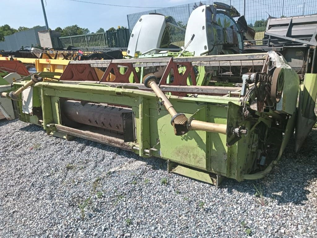 Claas S 450 - Prednji deo kombajna: slika 5 Claas S 450 - Prednji deo kombajna: slika 5