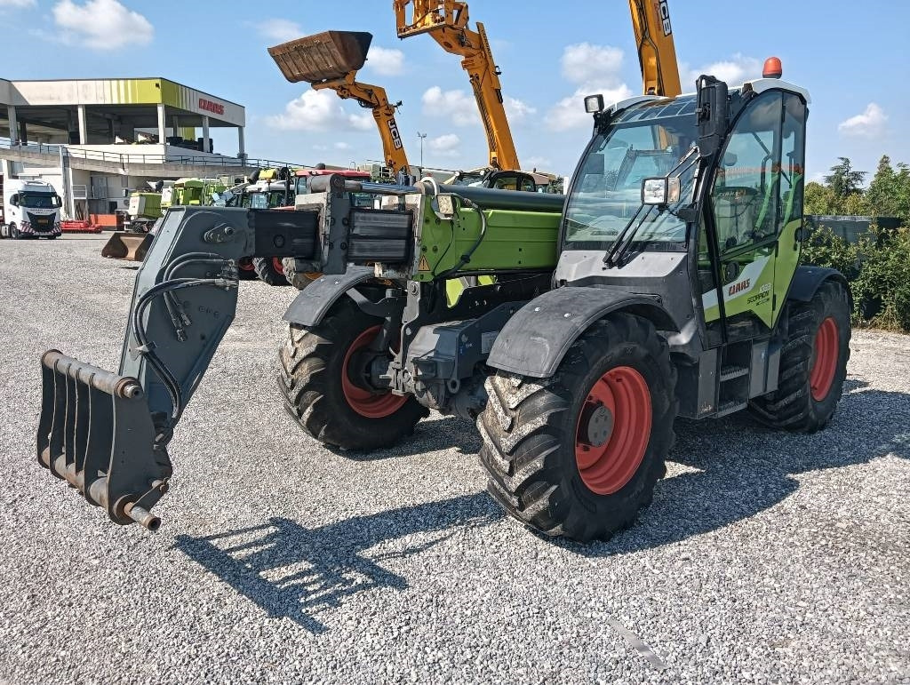 Teleskopski upravljač Claas Scorpion 1033: slika 17