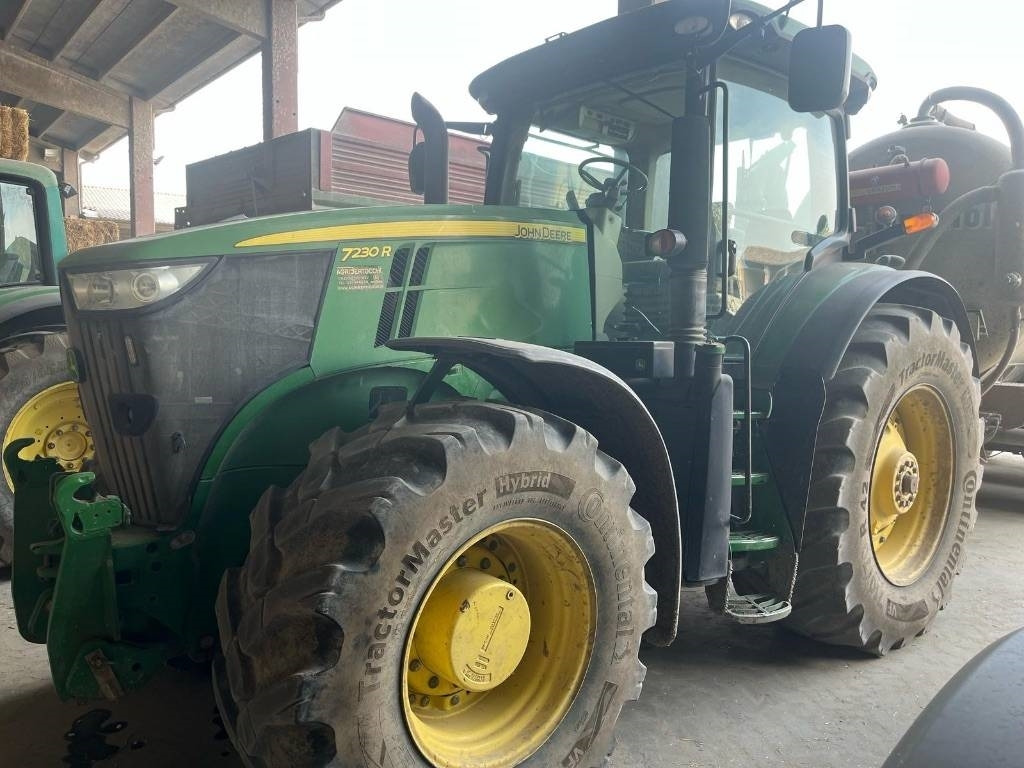 John Deere 7230 R - Traktor: slika 4 John Deere 7230 R - Traktor: slika 4
