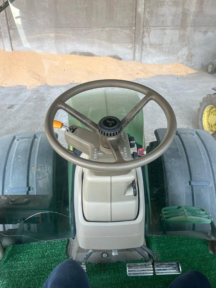 John Deere 7230 R - Traktor: slika 5 John Deere 7230 R - Traktor: slika 5