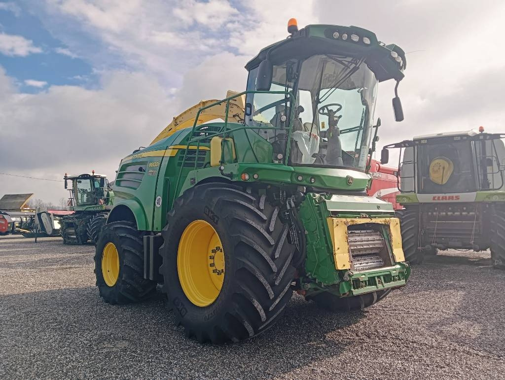 John Deere 8800 - Kombajn za stočnu hranu: slika 1 John Deere 8800 - Kombajn za stočnu hranu: slika 1