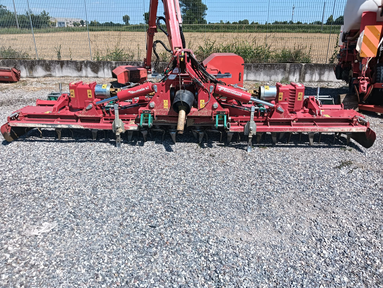 KVERNELAND NG-H 101 F30 - Roto drljača: slika 2 KVERNELAND NG-H 101 F30 - Roto drljača: slika 2